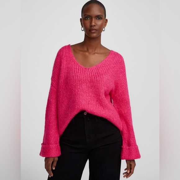 Cuyana Pink Sweater - Picture 2 of 8